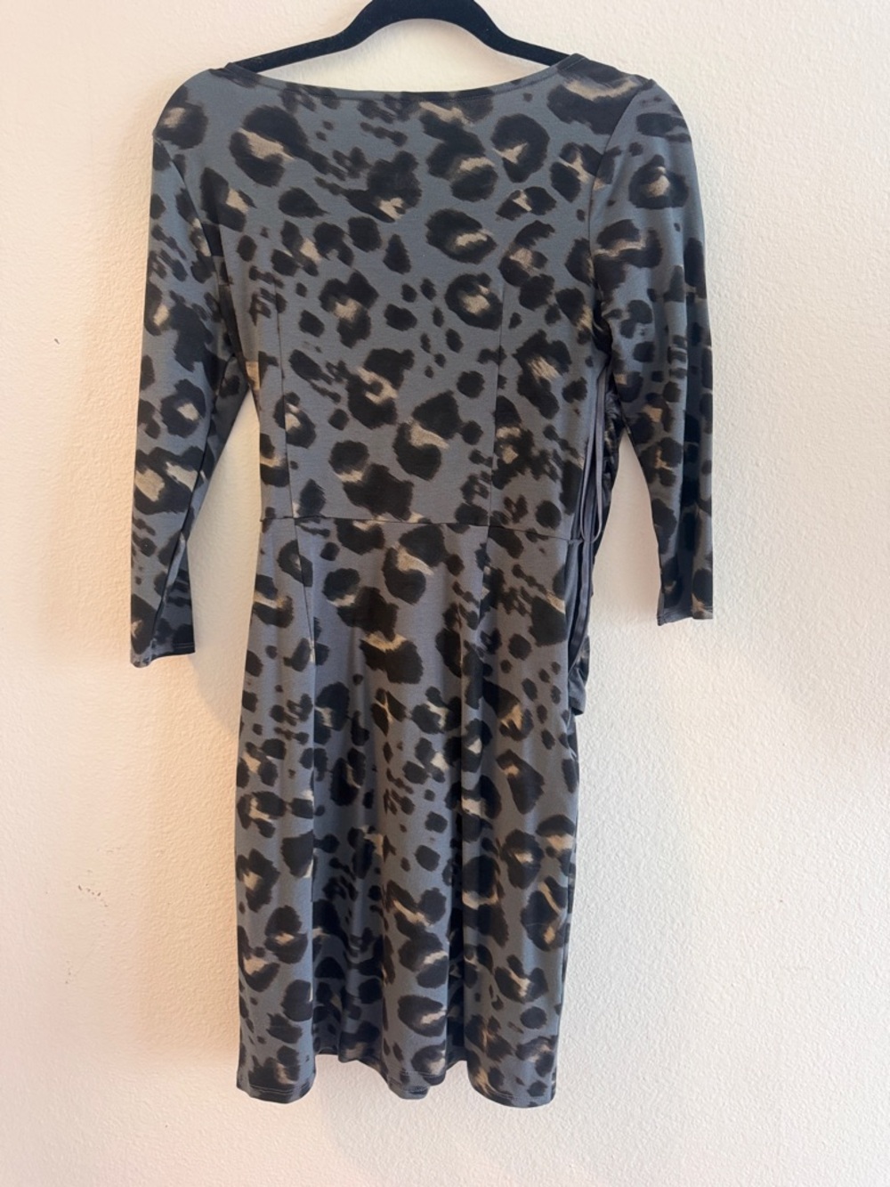 Ann Taylor Gray Leopard Print Draped Long Sleeve Dress, Size SMALL PETITE - Picture 2 of 4